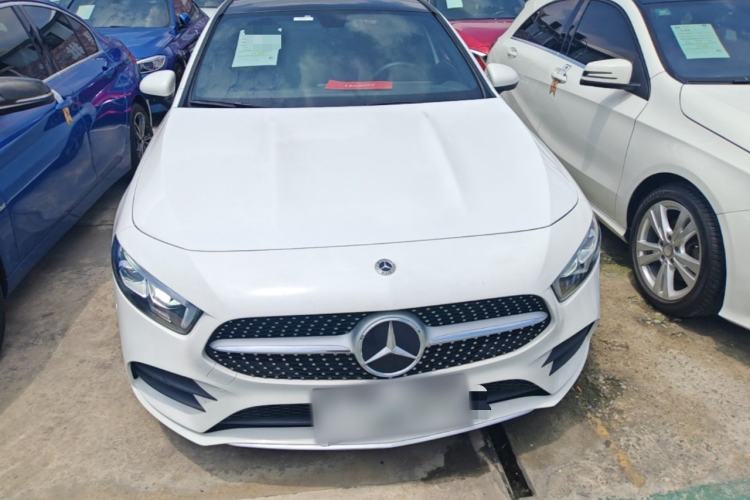 Mercedes-Benz A 200 L 2022 — 2