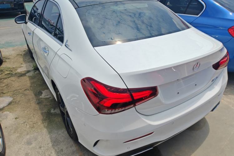 Mercedes-Benz A 200 L 2022 — 4