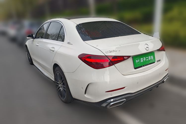 Mercedes-Benz C 260 L 2023 — фото 4