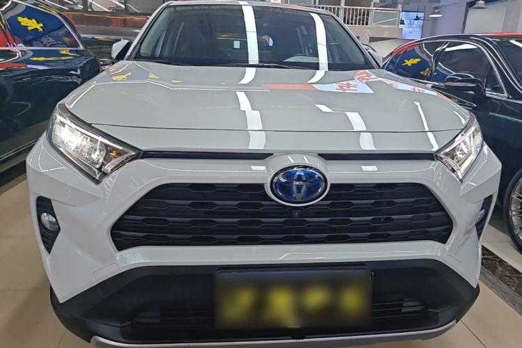 Toyota RAV4 2022 — 2
