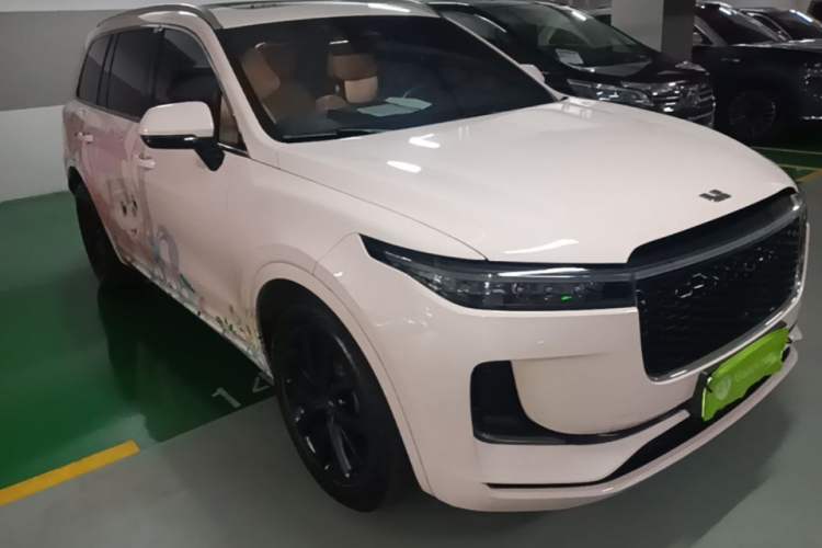 Li Auto ONE 2021 — 3