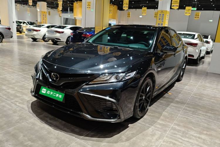 Toyota camry 2022 — фото 1