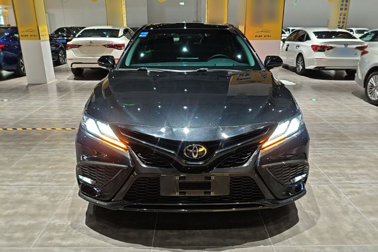 Toyota camry 2022 — фото 2