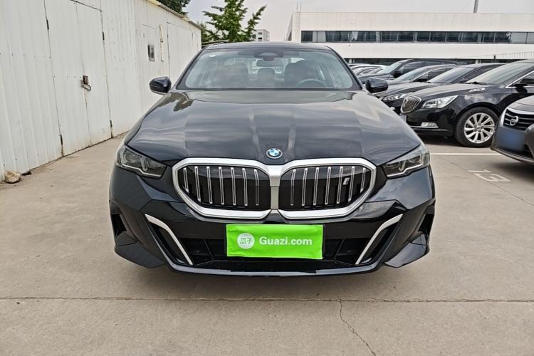 BMW i5 2025 — 2