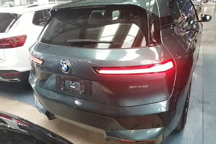 BMW iX 2022 — 5