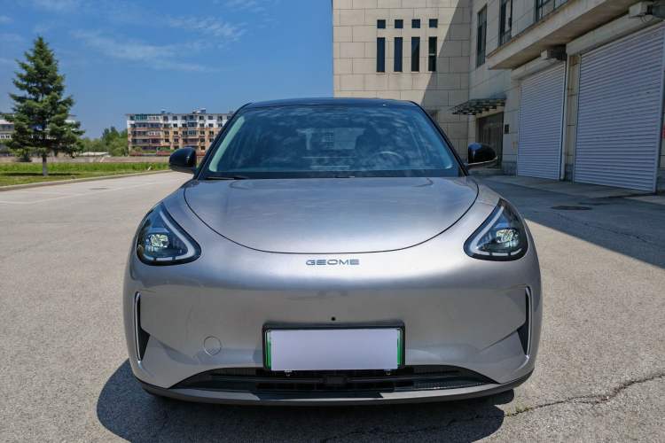 Geely Galaxy Geome 2025 — 3