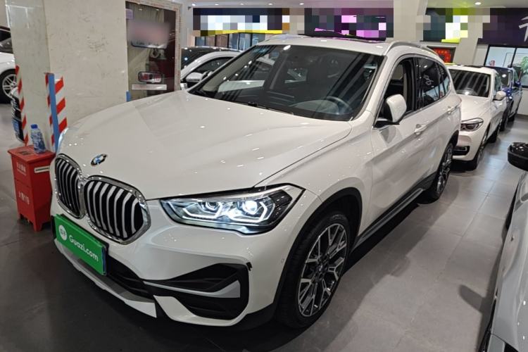 BMW X1 2020 — фото 1