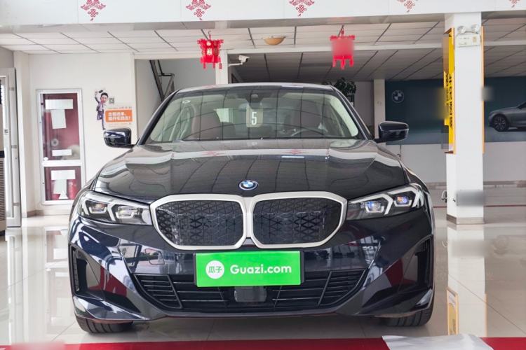 BMW i3 2025 — фото 2