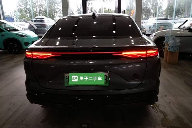 BYD Han L 2025 — 5