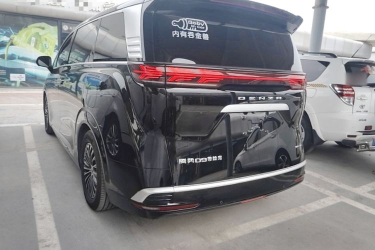 Denza D9 2022 — 4
