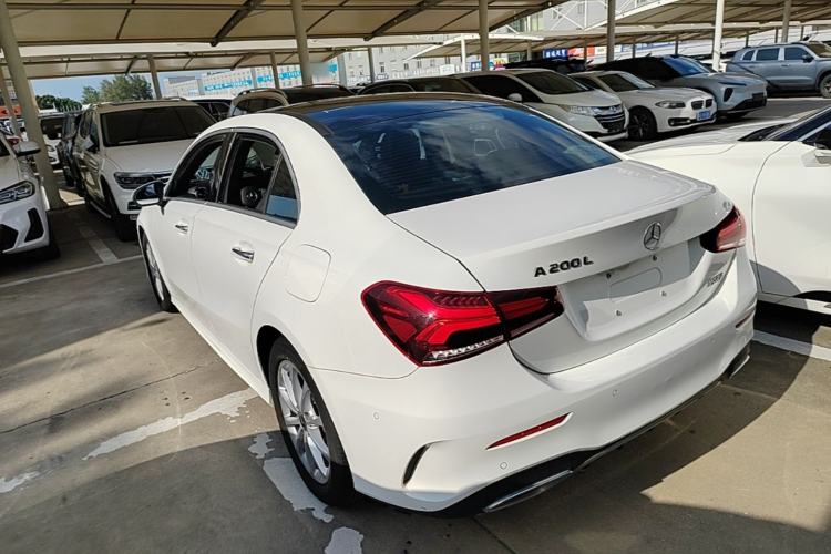 Mercedes-Benz A 200 L 2021 — фото 4