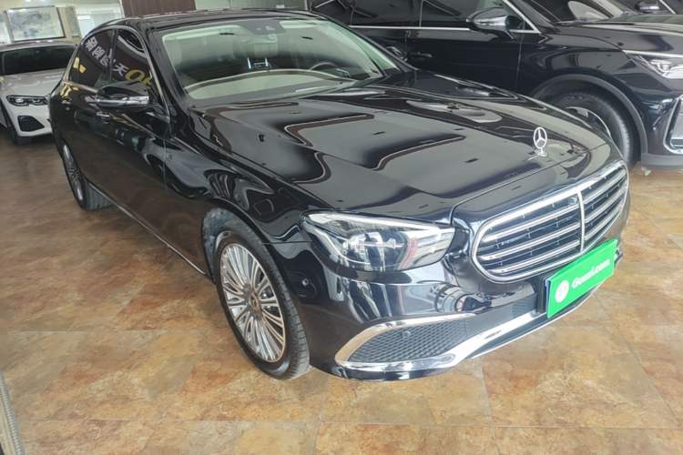 Mercedes-Benz E 300 L 2023 — 3