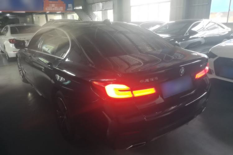 BMW 525Li 2022 — 4