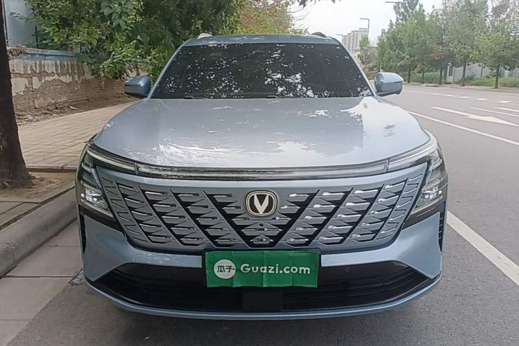 ChangAn CS75 PLUS 2025 — фото 2