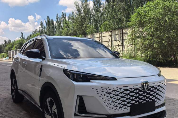 ChangAn CS55 Plus 2024 — фото 3