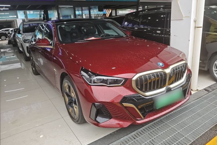 BMW i5 2024 — фото 3