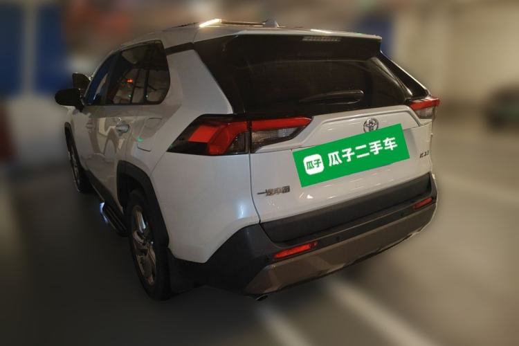 Toyota RAV4 2022 — 4