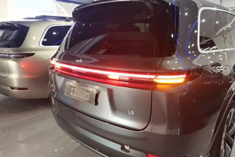 Li Auto L9 2022 — 5
