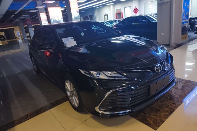 Toyota Camry 2021 — фото 3