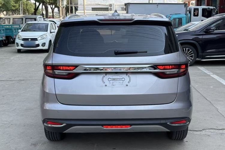 Geely Jiajie 2022 — 5