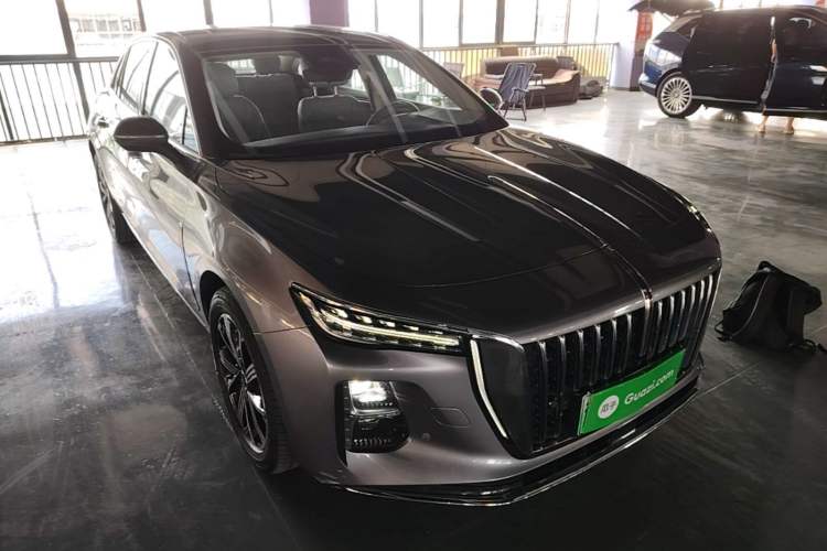 Hongqi H5 PHEV 2025 — фото 3