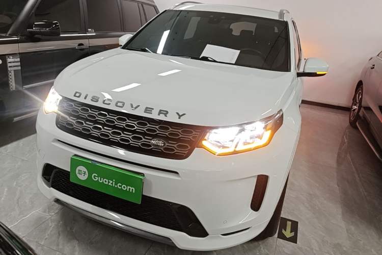 Land Rover Discovery Sport 2021 — фото 2