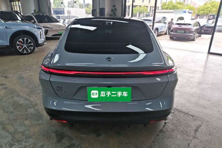 NIO ET5 2022 — 5