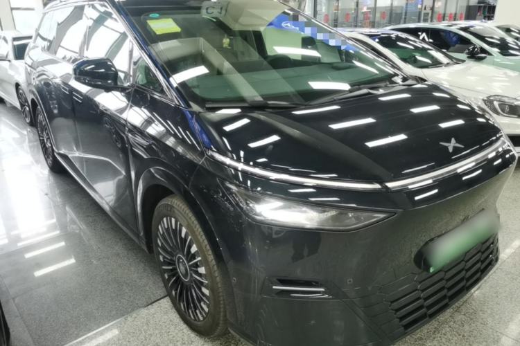 XPeng X9 2025 — 3