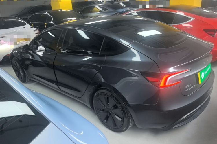 Tesla Model 3 2023 — 4