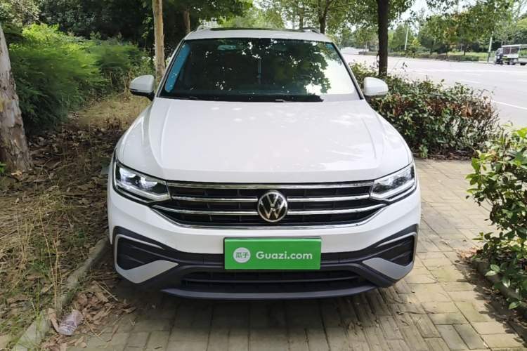 Volkswagen Tiguan L 2023 — 2