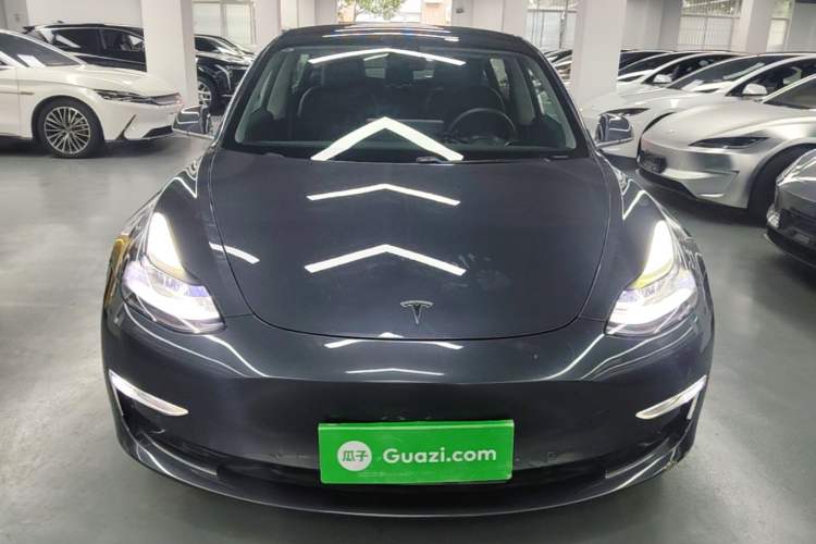 Tesla Model 3 2020 — 2