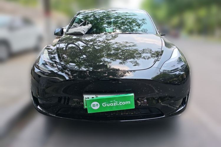 Tesla Model Y 2022 — 2
