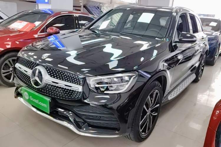 Mercedes-Benz GLC 260 L 2020 — фото 1