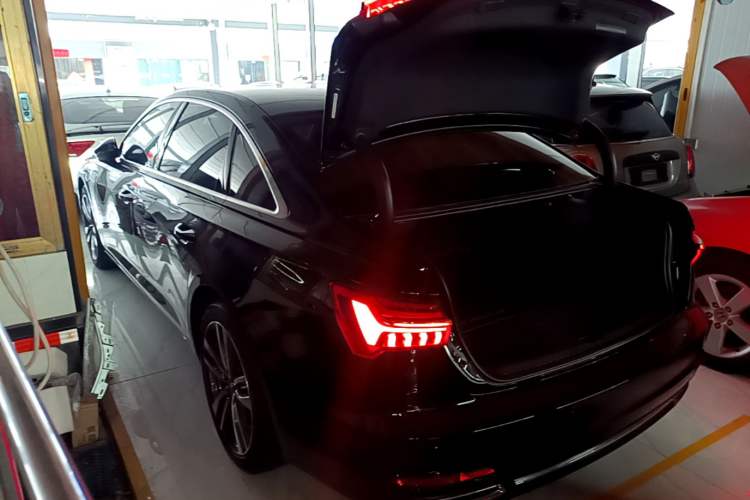 Audi A6L 2021 — фото 4
