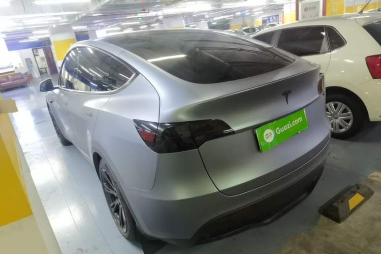 Tesla Model Y 2022 — 4