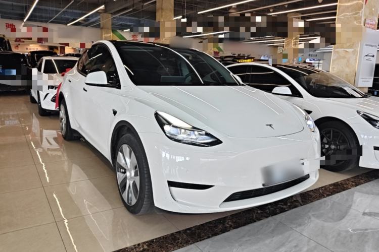 Tesla Model Y 2022 — фото 3