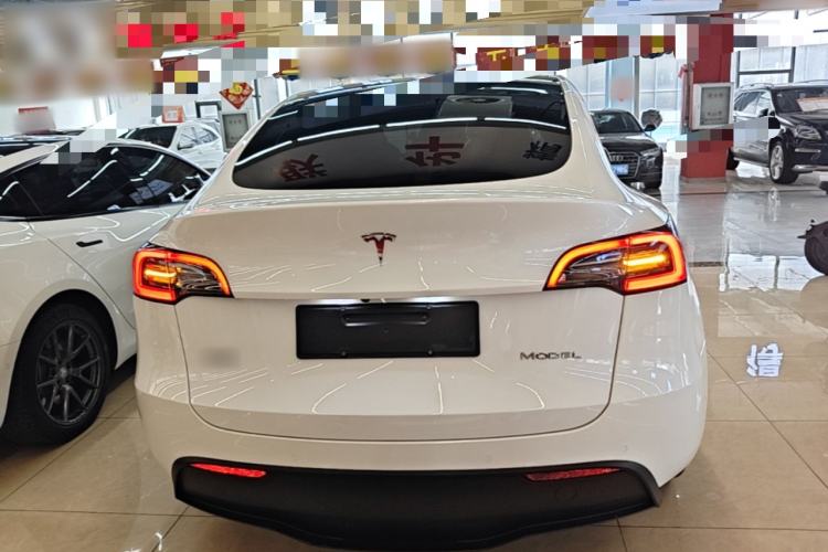 Tesla Model Y 2022 — фото 5