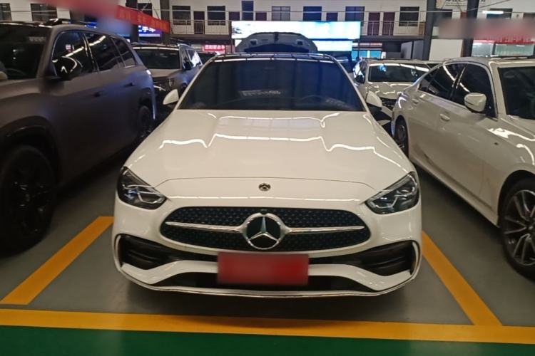 Mercedes-Benz C 260 L 2023 — 2