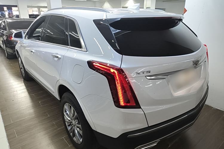 Cadillac XT5 2022 — фото 4