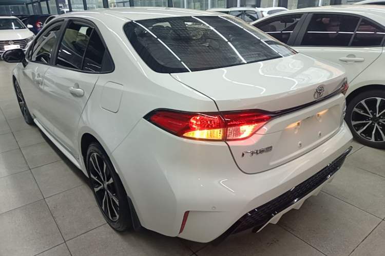 Toyota Corolla 2022 — 4