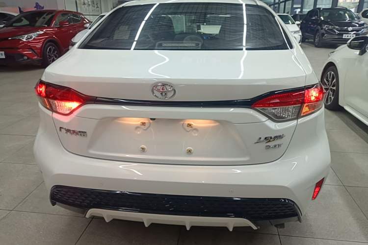 Toyota Corolla 2022 — 5