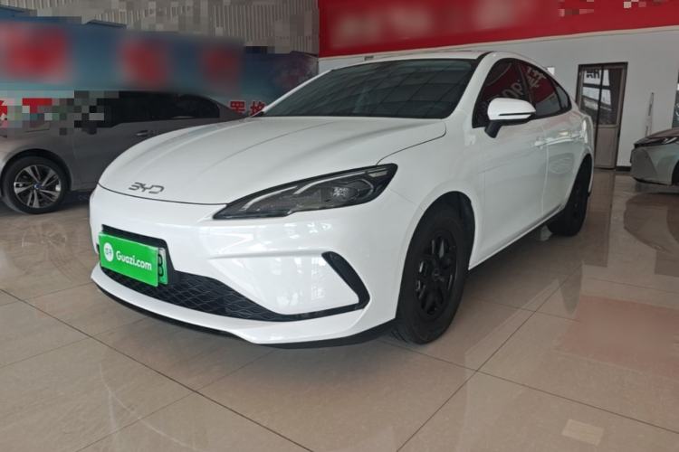 BYD Seal 05 DM-i 2025 — фото 1