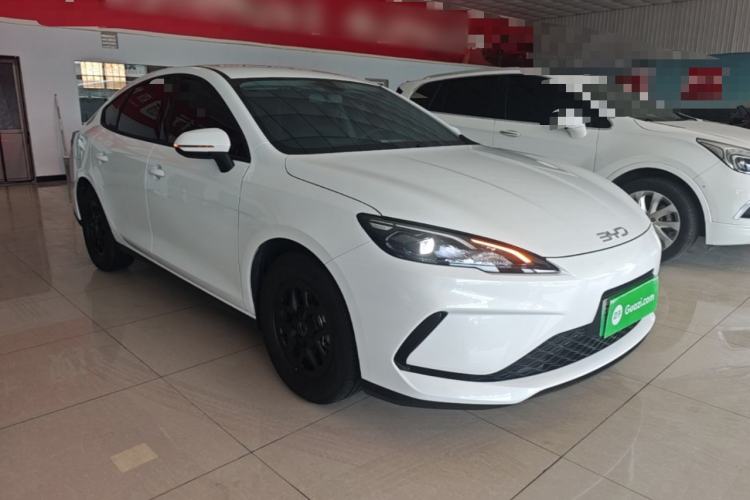 BYD Seal 05 DM-i 2025 — фото 3