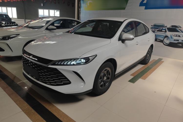 BYD Qin Plus 2025 — фото 1