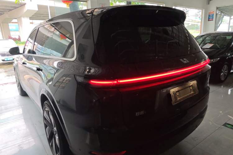 Li Auto L9 2023 — 4