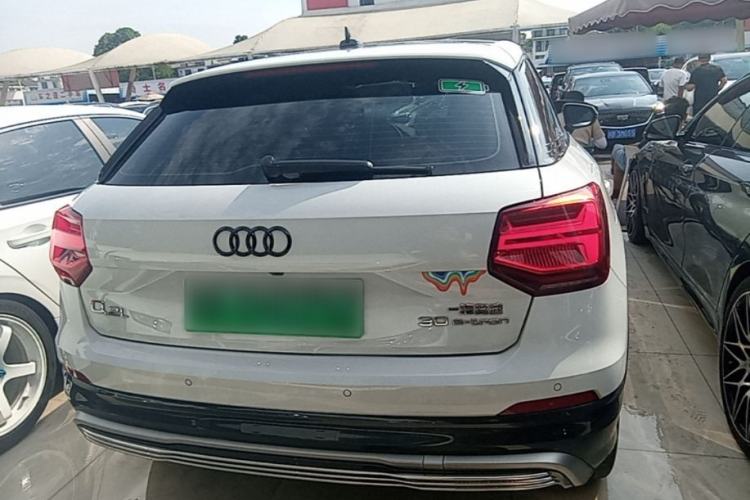 Audi Q2L 2019 — 5