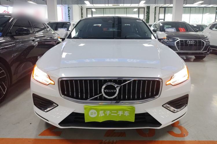 Volvo S60 2020 — 2
