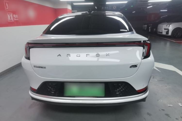 Arcfox Alpha S 2021 — 5