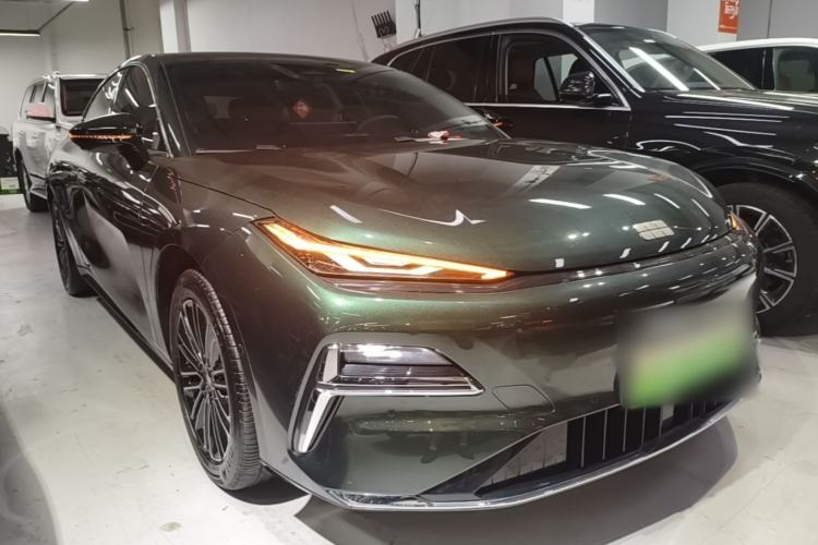 Geely Galaxy 8 2025 — 3