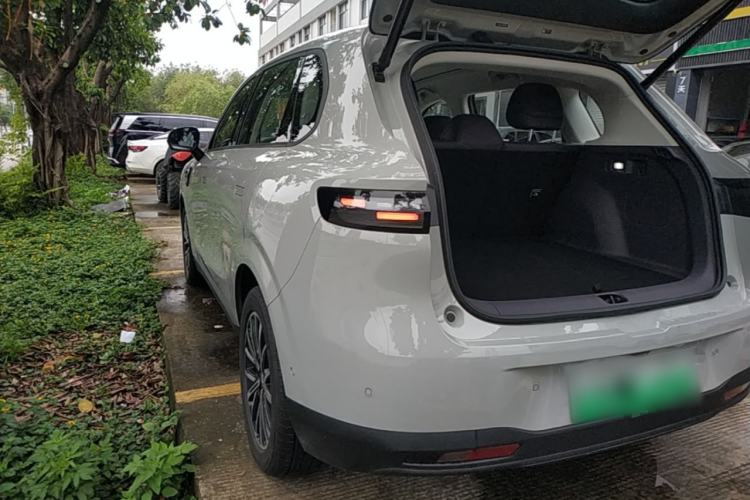 Leapmotor B10 2025 — 4